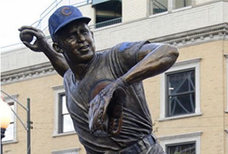 Moreland leaving Cubs radio booth