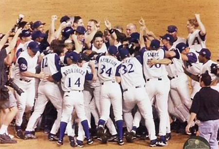 2001 World Series between the Arizona Diamondbacks and New York Yankees:  What would have been cooler
