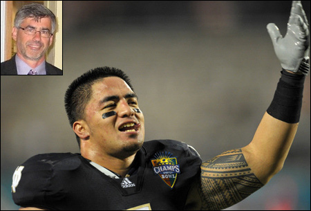 Manti Te O Revealed To Be 45 Year Old White Man From North Dakota The Heckler